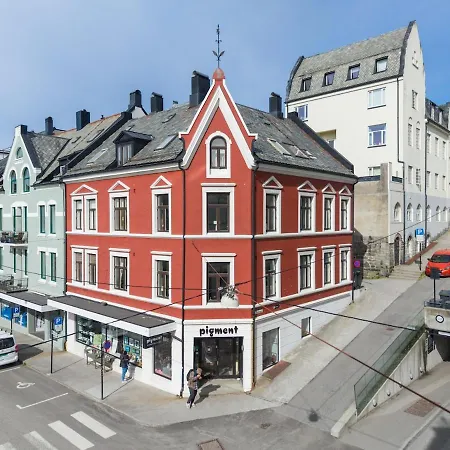 Charming Art Nouveau In Lejlighed Ålesund